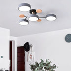 Elegancka, nowoczesna lampa sufitowa z ręcznie wykonanymi wykończeniami