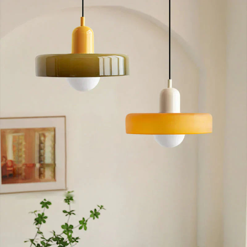 Stylowa marmurowa lampa wisząca sufitowa w stylu skandynawskim