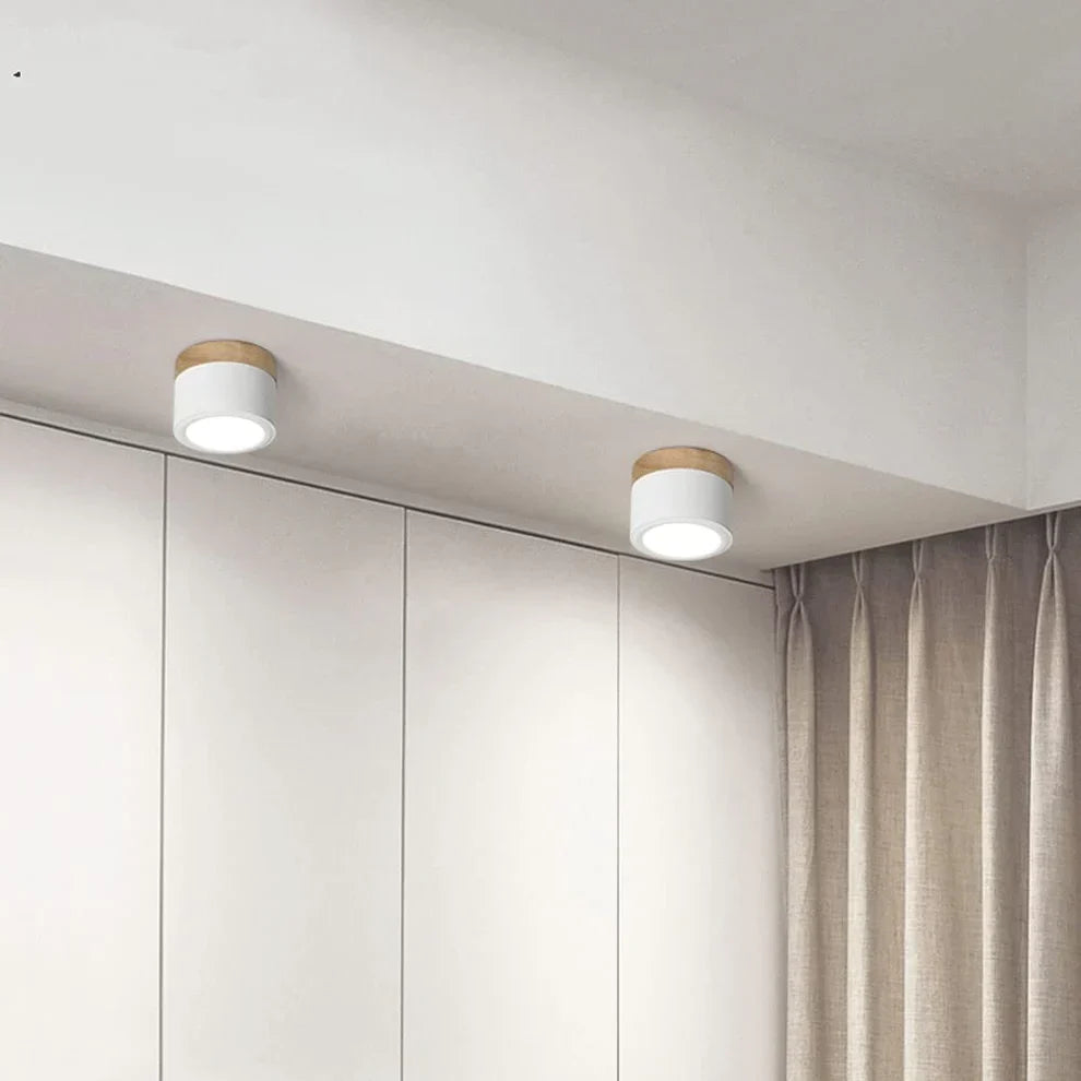 Kompaktowa smukła skandynawska lampa sufitowa natynkowa