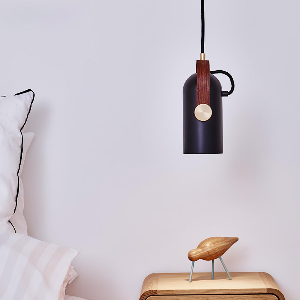 Przemysłowa lampa wisząca w stylu „cannon” do wnętrz typu loft