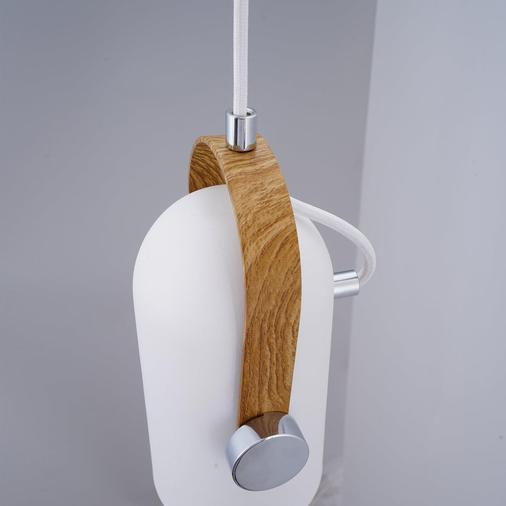 Przemysłowa lampa wisząca w stylu „cannon” do wnętrz typu loft