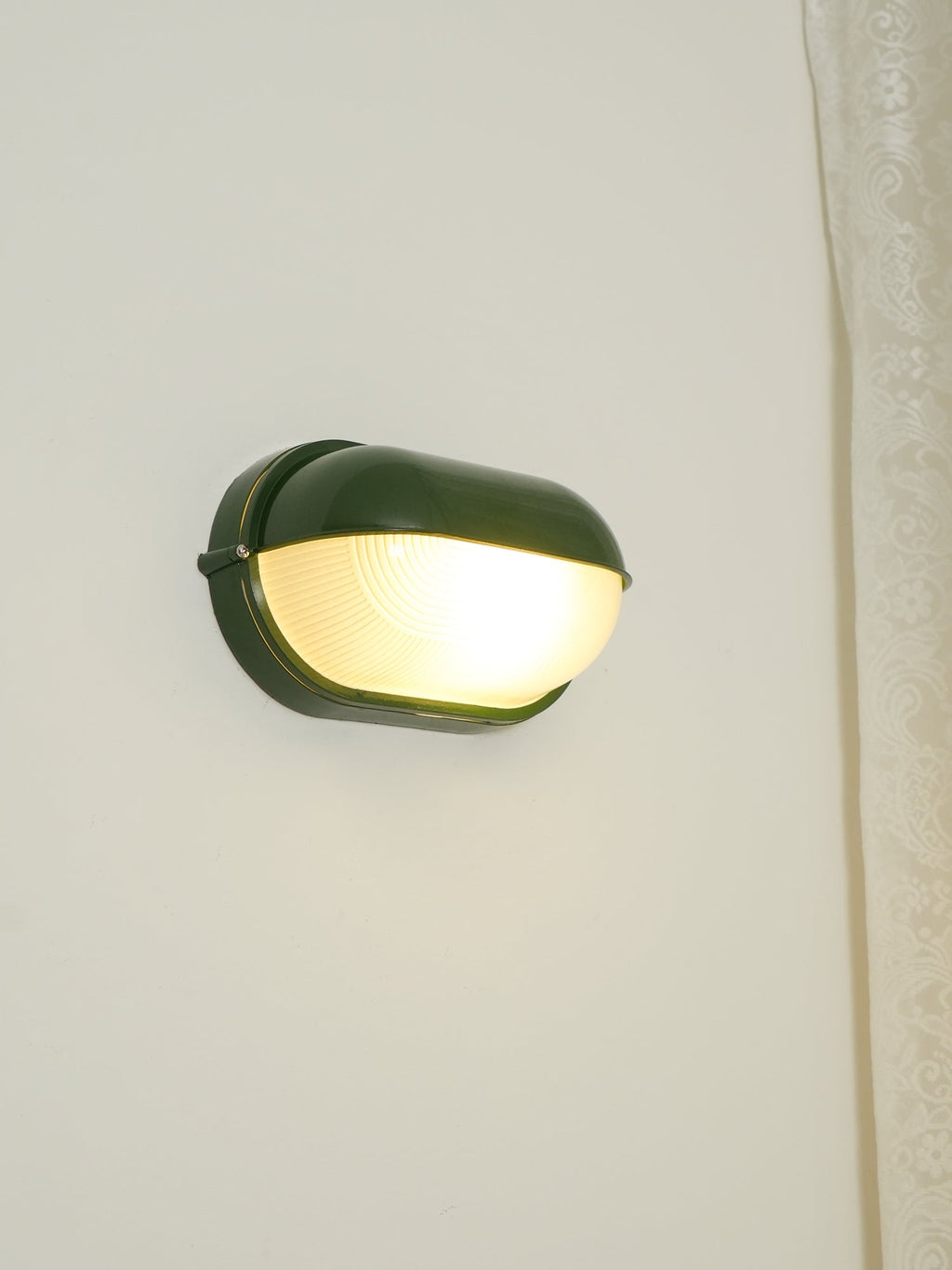 Wytrzymała trwała odporna na warunki atmosferyczne lampa ścienna zewnętrzna o industrialnym designie