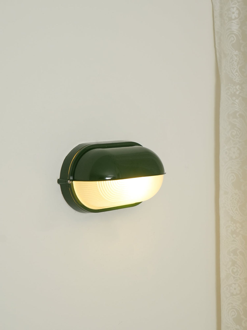 Wytrzymała trwała odporna na warunki atmosferyczne lampa ścienna zewnętrzna o industrialnym designie