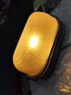 Wytrzymała trwała odporna na warunki atmosferyczne lampa ścienna zewnętrzna o industrialnym designie