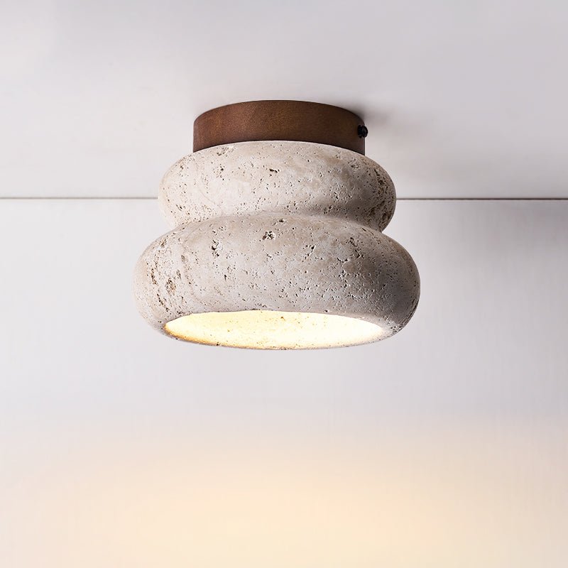 Stylowa lampa sufitowa z trawertynu – oprawa LED z naturalnego kamienia