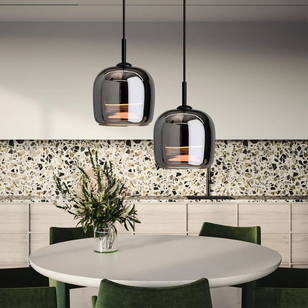 Wnętrze skandynawskie Lampa wisząca w stylu nordyckim z czarnego szkła do nowoczesnego domu