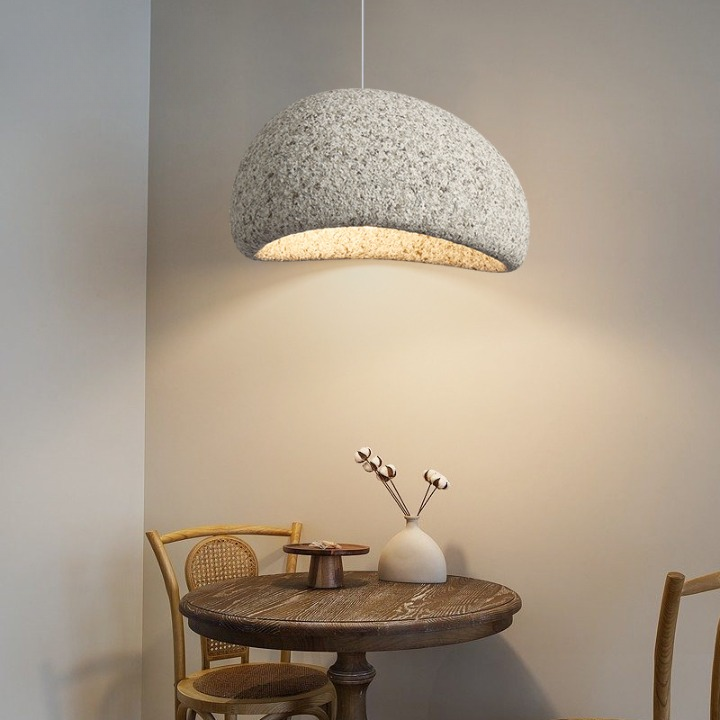 Minimalistyczna lampa sufitowa w stylu japandi