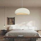 Minimalistyczna lampa sufitowa w stylu japandi
