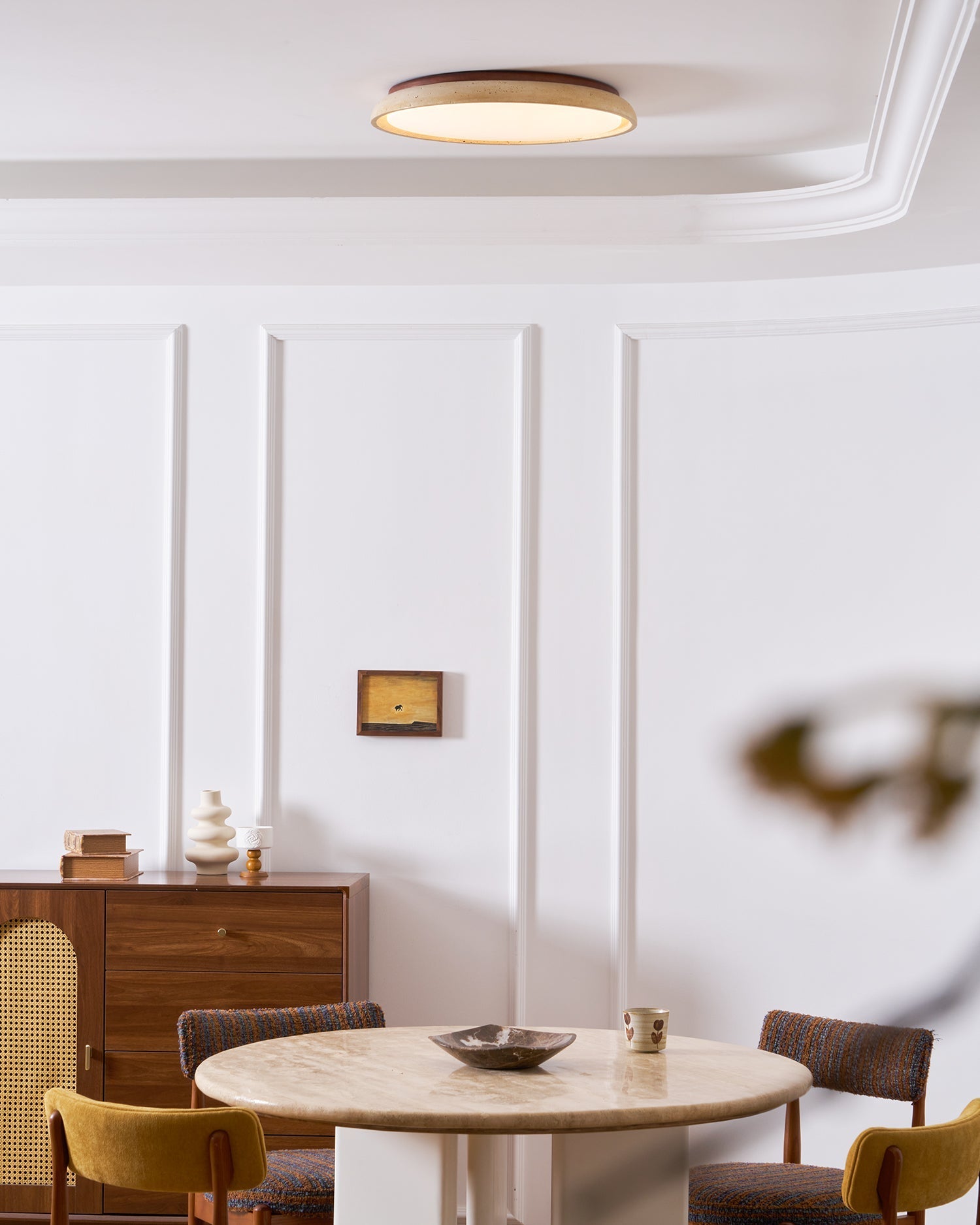 Minimalistyczna trawertyn lampa sufitowa LED z kamienia beżowa
