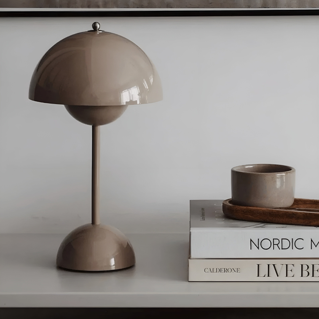 Nowoczesna skandynawska lampa stołowa LED z ściemniaczem