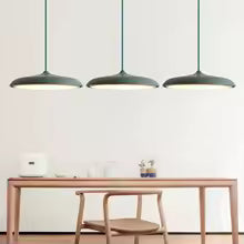 Nowoczesna skandynawska lampa wisząca LED – stylowe oświetlenie do wnętrz