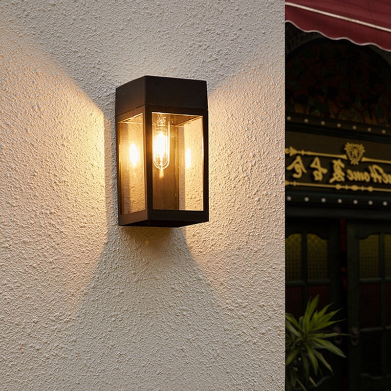 Stylowa solarna lampa ścienna LED do ściany i ogrodzenia ogrodowe