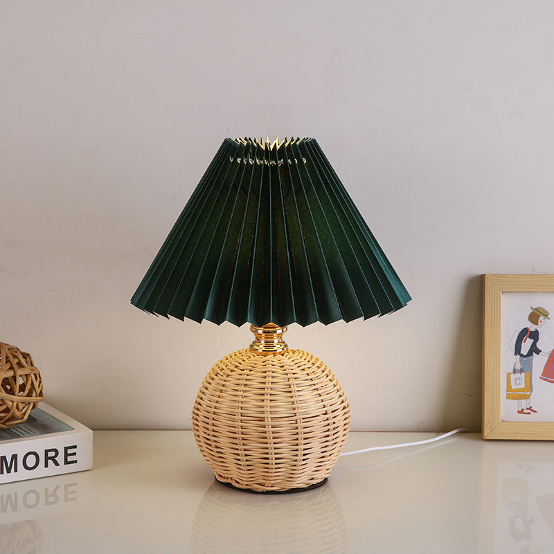 Lampa stołowa led podstawa rattanowa pleciona abażur plisowany