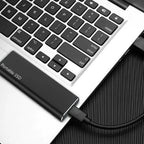 Lekki zewnętrzny dysk SSD do szybkiego transferu - 4TB/1TB