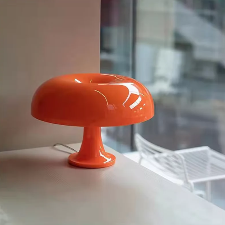 Lampa stołowa LED Mushroom z ciepłym blaskiem