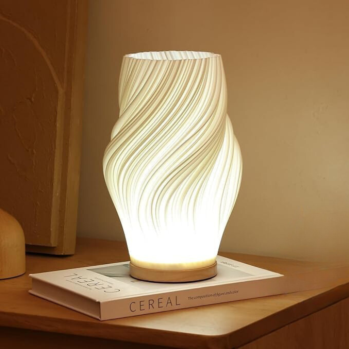 Lampa stołowa o rzeźbionym wzorze fal z zasilaniem USB