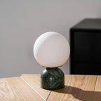 Nowoczesna lampa stołowa Orb Glow Kompaktowe światło otoczenia
