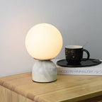 Nowoczesna lampa stołowa Orb Glow Kompaktowe światło otoczenia