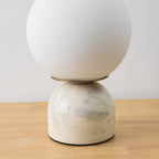 Nowoczesna lampa stołowa Orb Glow Kompaktowe światło otoczenia
