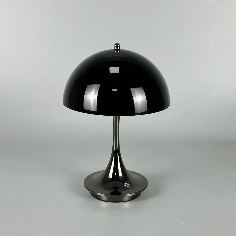 Elegancka bezprzewodowa lampa stołowa LED z regulowanym światłem