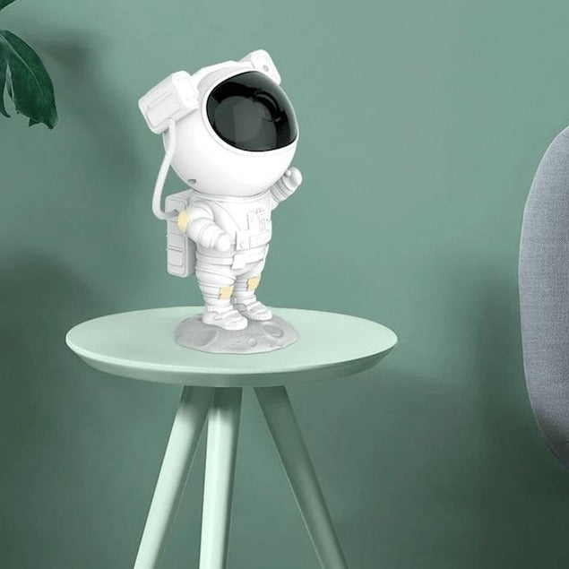 Efektowny Projektor Galaktyczny Astronaut – 8 Kolorów Nebuli