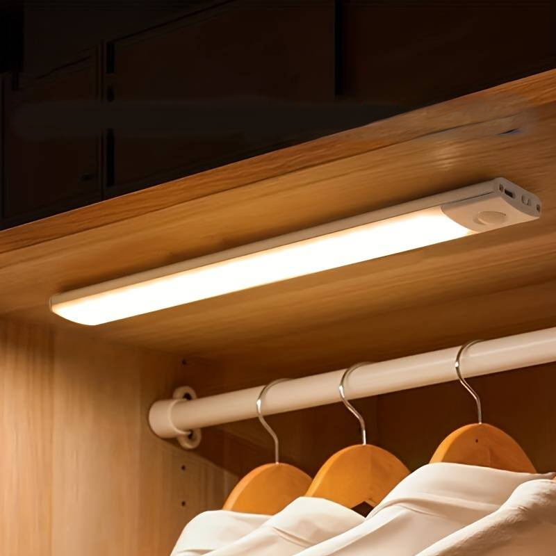 Nowoczesna Lampka Ruchowa – LED magnetyczna podszafkowa