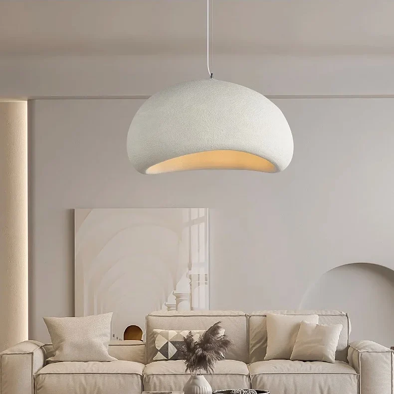 Minimalistyczna lampa sufitowa w stylu japandi