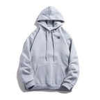 Ogrzewana bluza z kapturem unisex na zewnątrz