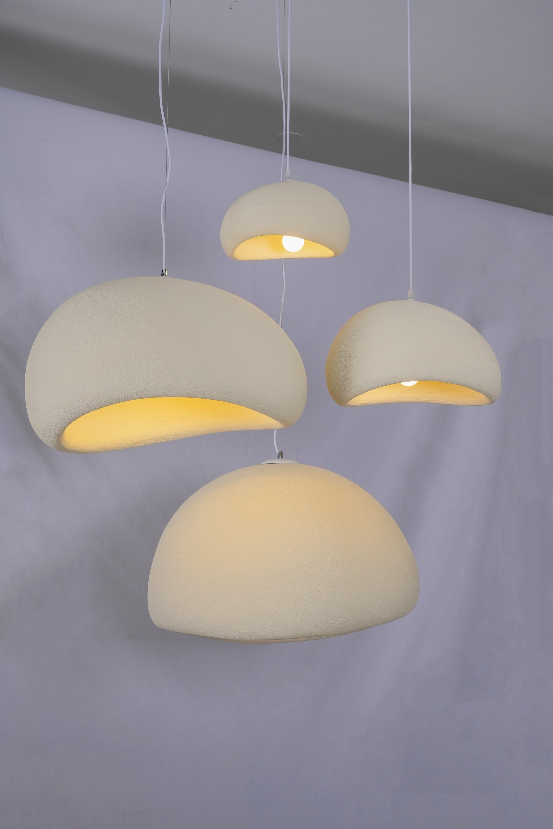 Lampa wisząca w kształcie chmury