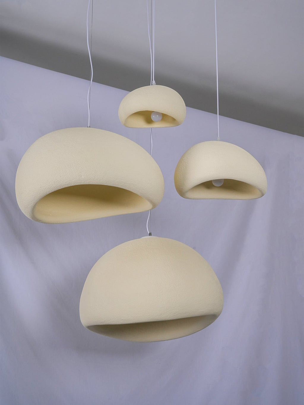Lampa wisząca w kształcie chmury