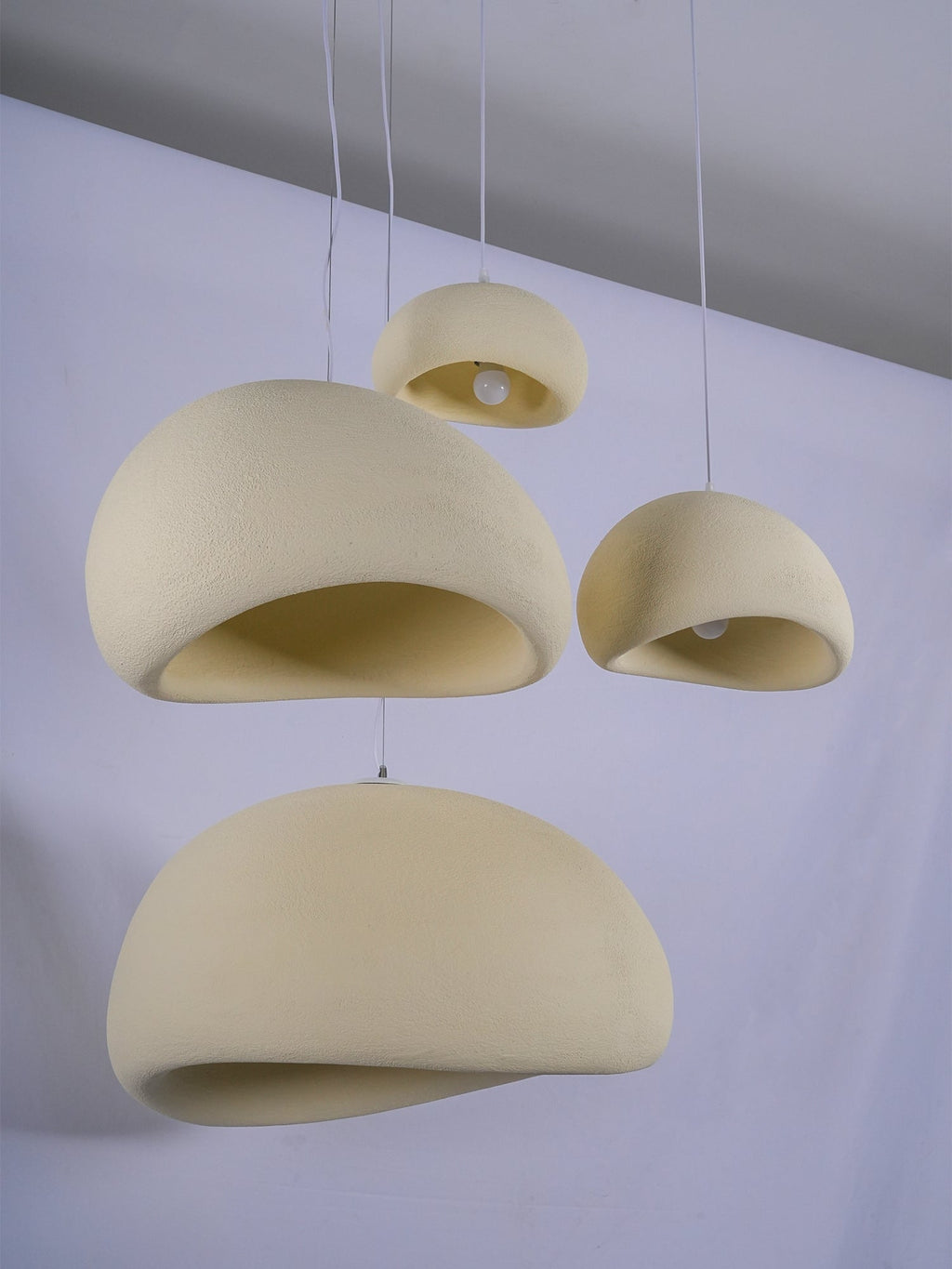 Lampa wisząca w kształcie chmury