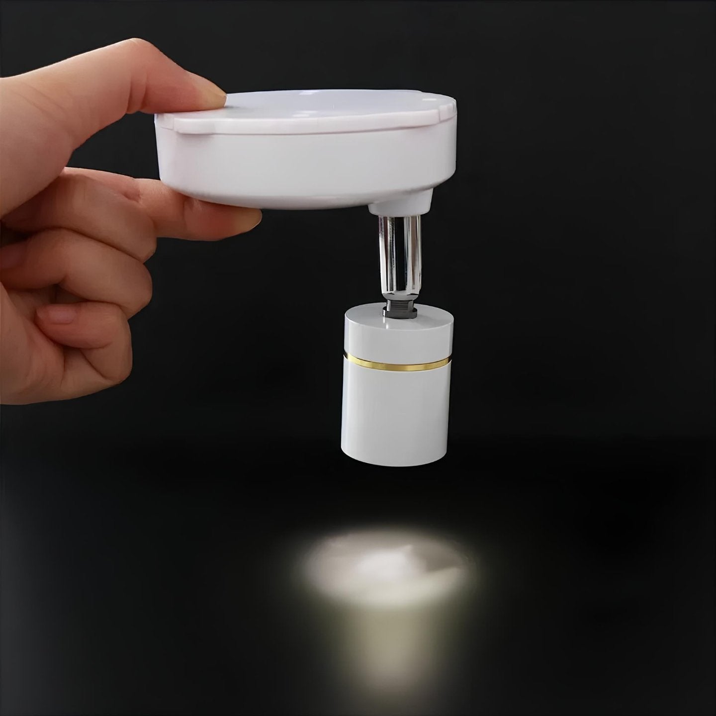 Bezprzewodowa regulowana lampa ścienna punktowa z pilotem