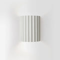 Minimalistyczna Lampa Ścienna Cylindryczny Żebrowany Design do Wnętrz