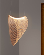 Lampa sufitowa w stylu rustykalnym do przytulnych wnętrz
