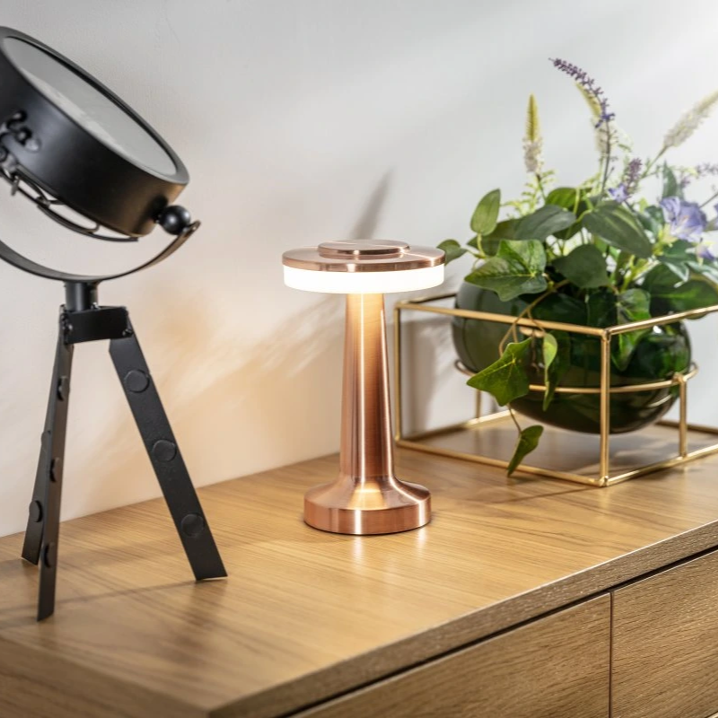 Klasyczny elegancka bezprzewodowa lampa stołowa