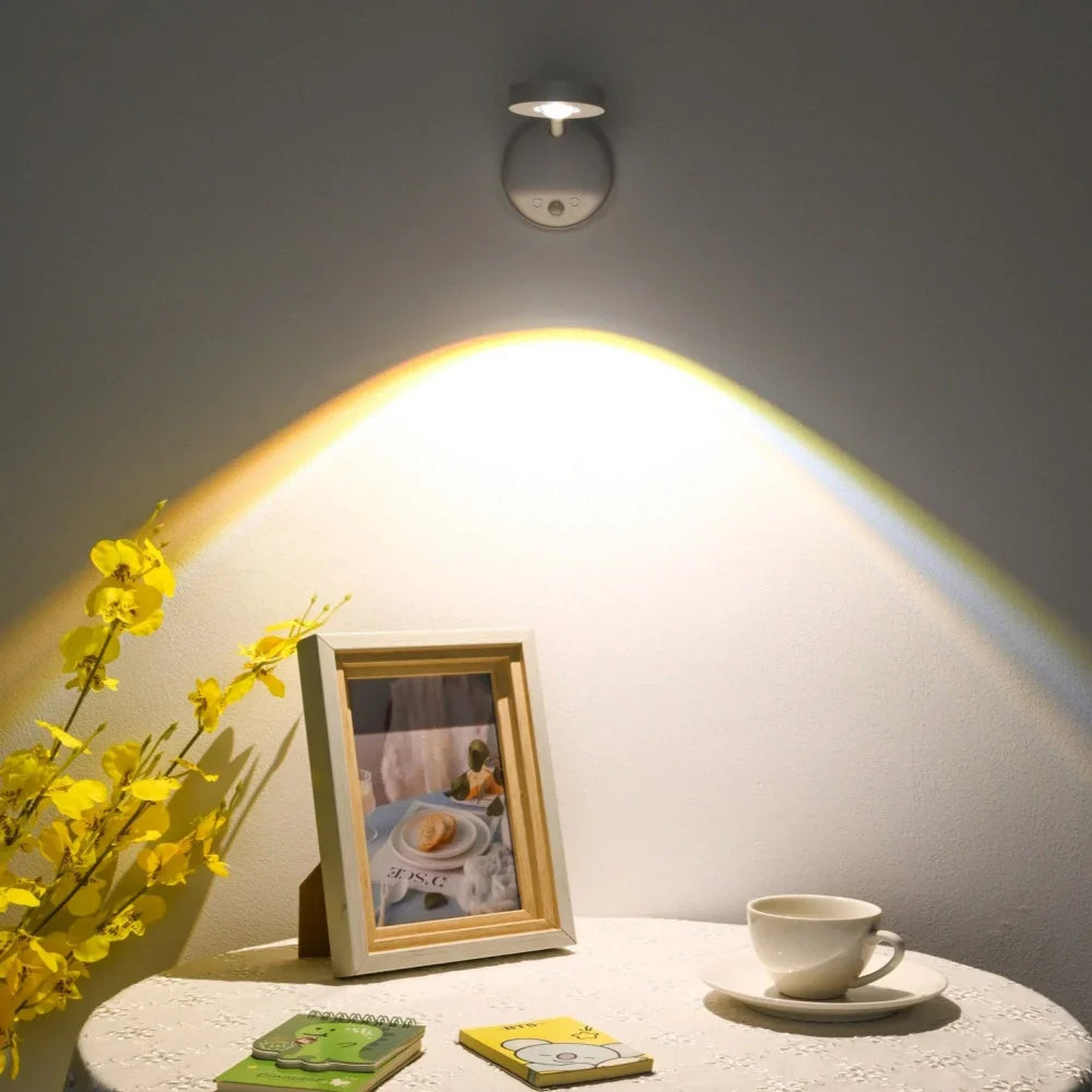 Kompaktowa łatwa w montażu lampa LED z czujnikiem ruchu