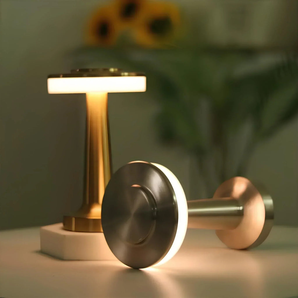 Klasyczna przenośna bezprzewodowa lampa stołowa LED